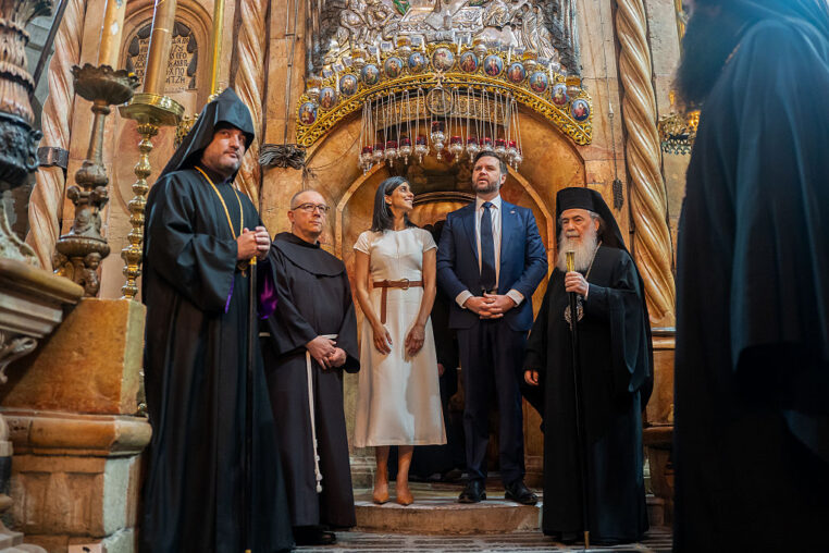 JERUSALEM, ISRAEL - OCTOBER 23: U.S. Vice President J.D. Vance, (4L) and Second Lady Usha Vance, (3L), tour The Church of the Holy Sepulchre in the Old City of Jerusalem on October 23, 2025 in Jerusalem, Israel. Vance is meeting with Netanyahu in ongoing efforts to maintain the ceasefire between Israel and Hamas. (Photo by Nathan Howard - Pool/Getty Images)