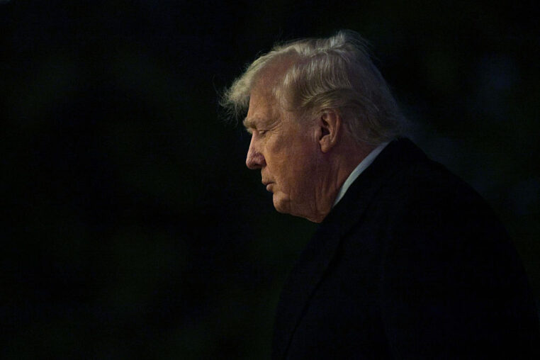 WASHINGTON, DC - JANUARY 04: U.S. President Donald Trump walks on the South Lawn after landing at the White House on January 4, 2026, in Washington, D.C. President Trump returned to Washington from his winter break at the Mar-a-Lago Club in Palm Beach, Florida, one day after U.S. forces captured former Venezuelan President Nicolas Maduro and his wife in a raid on his compound in the capital city of Caracas. (Photo by Alex Wong/Getty Images)